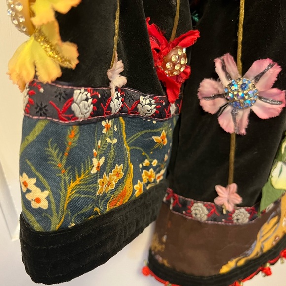 Unique Velvet Lined Jacket. Full of Floral Sparkles. S - Picture 3 of 6